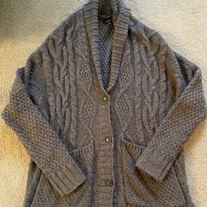 American Eagle Women’s Sweater